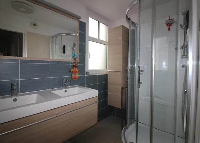 דירה Annonce Professionnelle. 2 Avec Terrasse, A 50m De La Plage, Pour 4 Personnes הרדלו-פלאז'