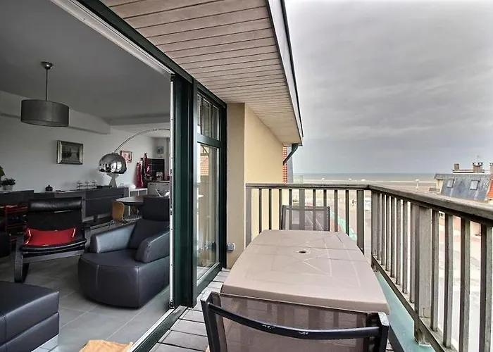 Annonce Professionnelle. 2 Avec Terrasse, A 50m De La Plage, Pour 4 Personnes דירה *