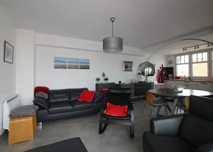 Annonce Professionnelle. 2 Avec Terrasse, A 50m De La Plage, Pour 4 Personnes הרדלו-פלאז'